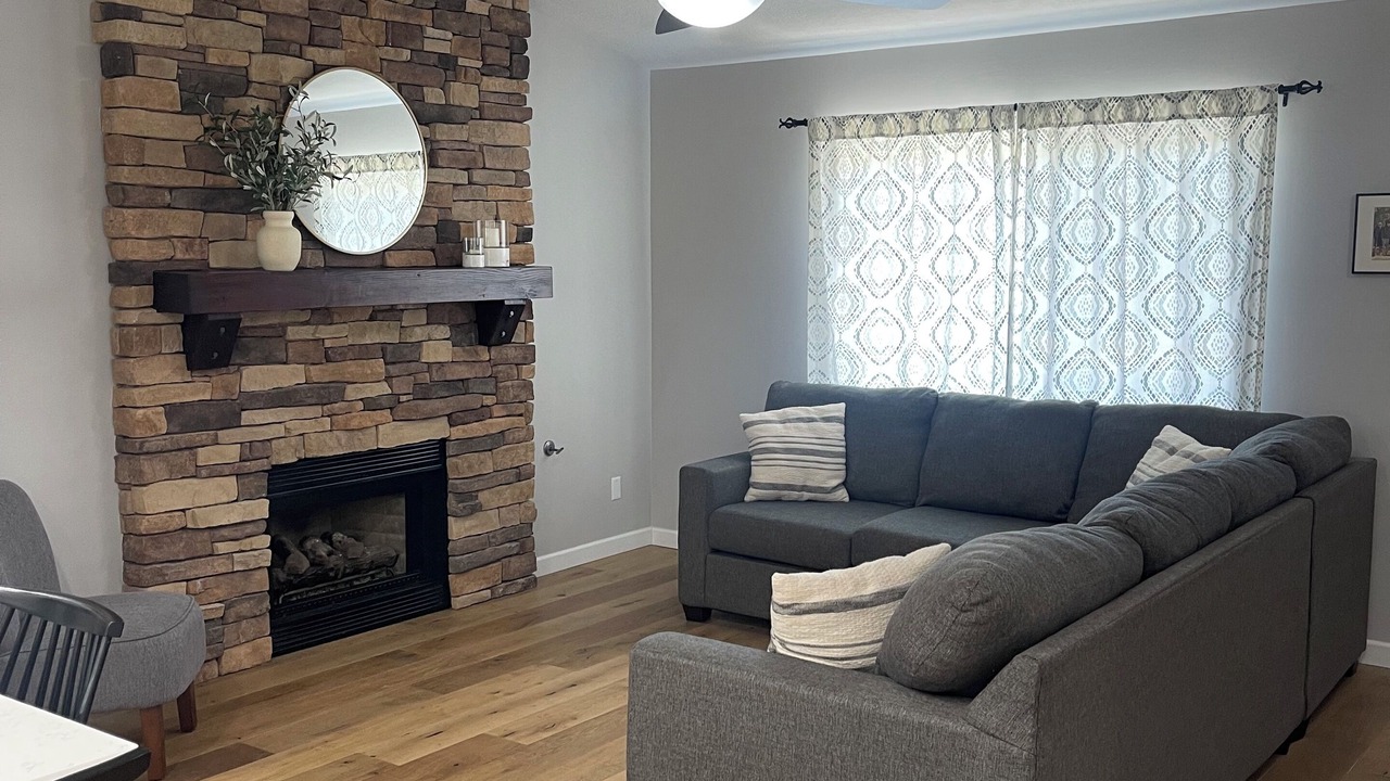 Photo of Livingroom in Carmel Mountain Ranch