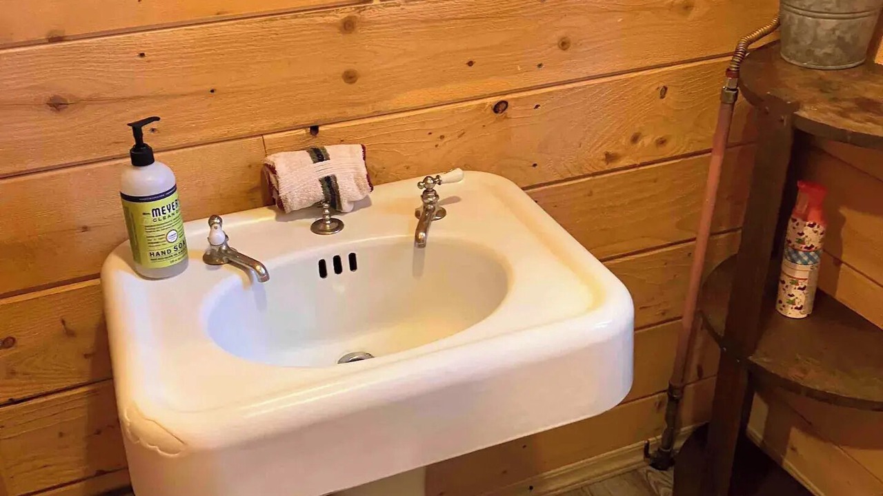 Photo of Bathroom in Potter Valley