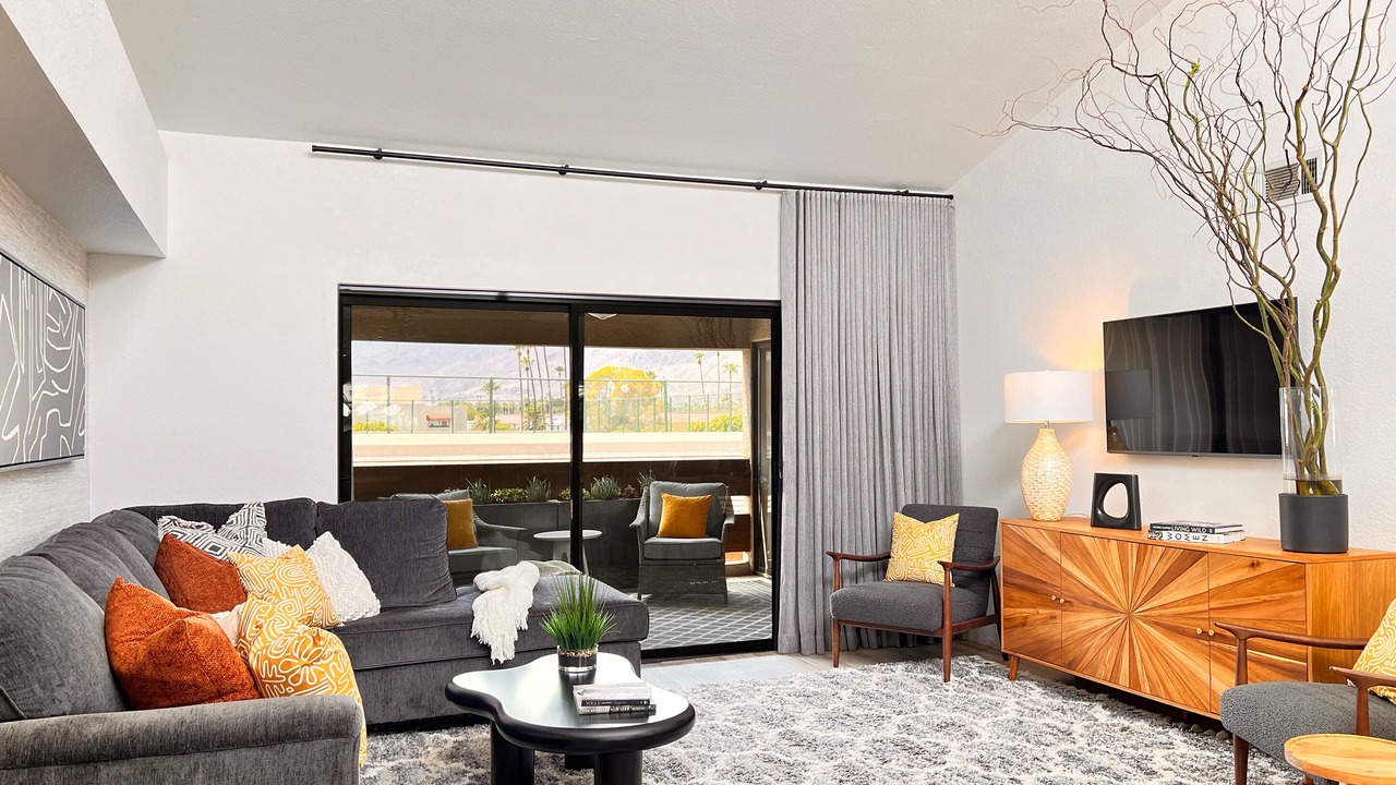 Photo of Bedroom in Downtown Palm Springs