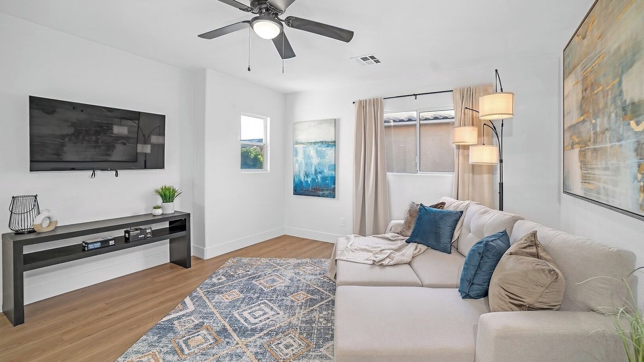 Photo of Livingroom in Rhodes Ranch