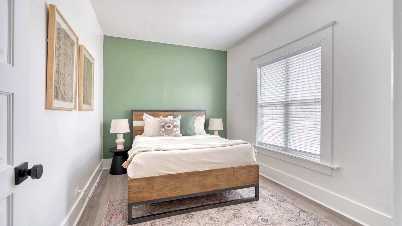 Photo of Bedroom in King
