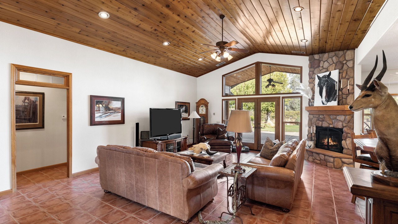 Photo of Livingroom in Cottonwood