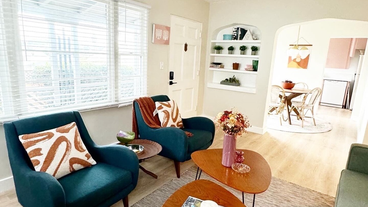 Photo of Livingroom in University Heights