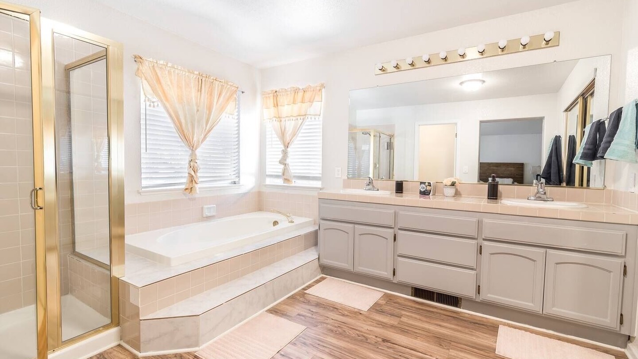 Photo of Bathroom in Southwestern Sacramento