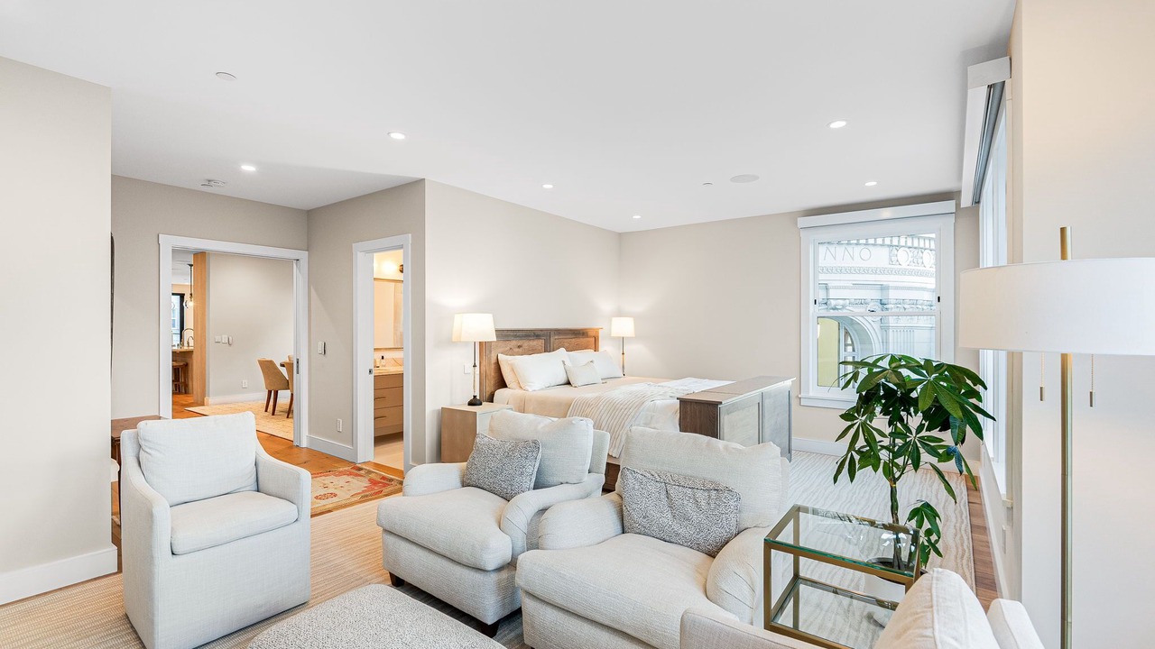Photo of Bedroom in Pacific Heights