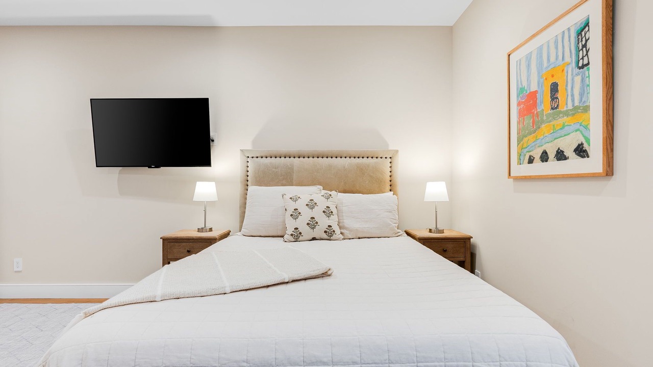 Photo of Bedroom in Pacific Heights