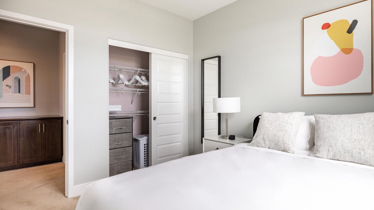 Photo of Bedroom in Newark