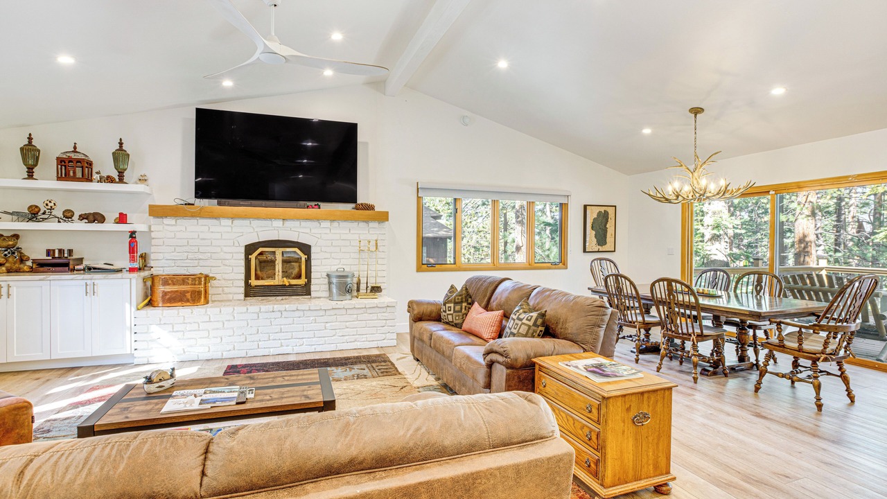 Photo of Livingroom in Tahoe Village