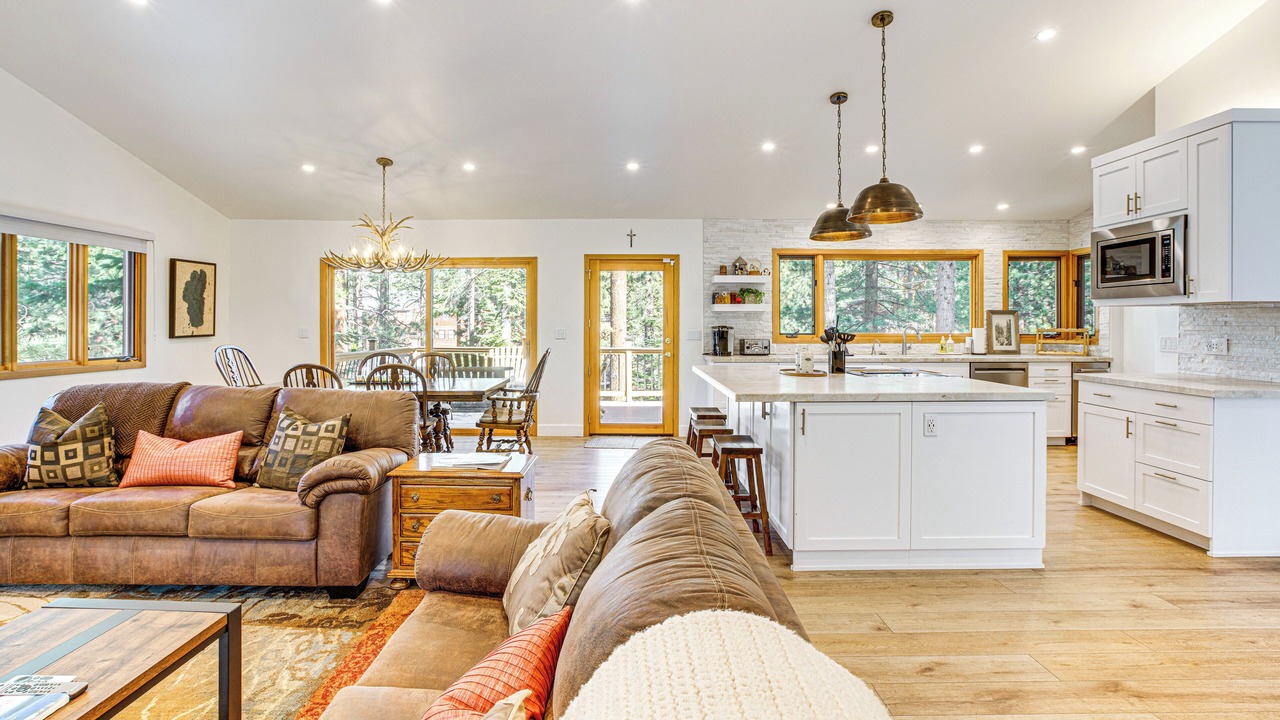 Photo of Livingroom in Tahoe Village
