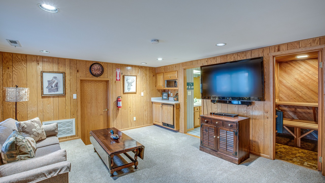 Photo of Bedroom in Tahoe Village