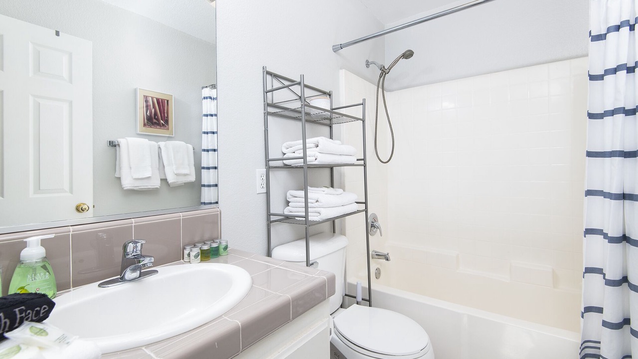 Photo of Bathroom in Vista