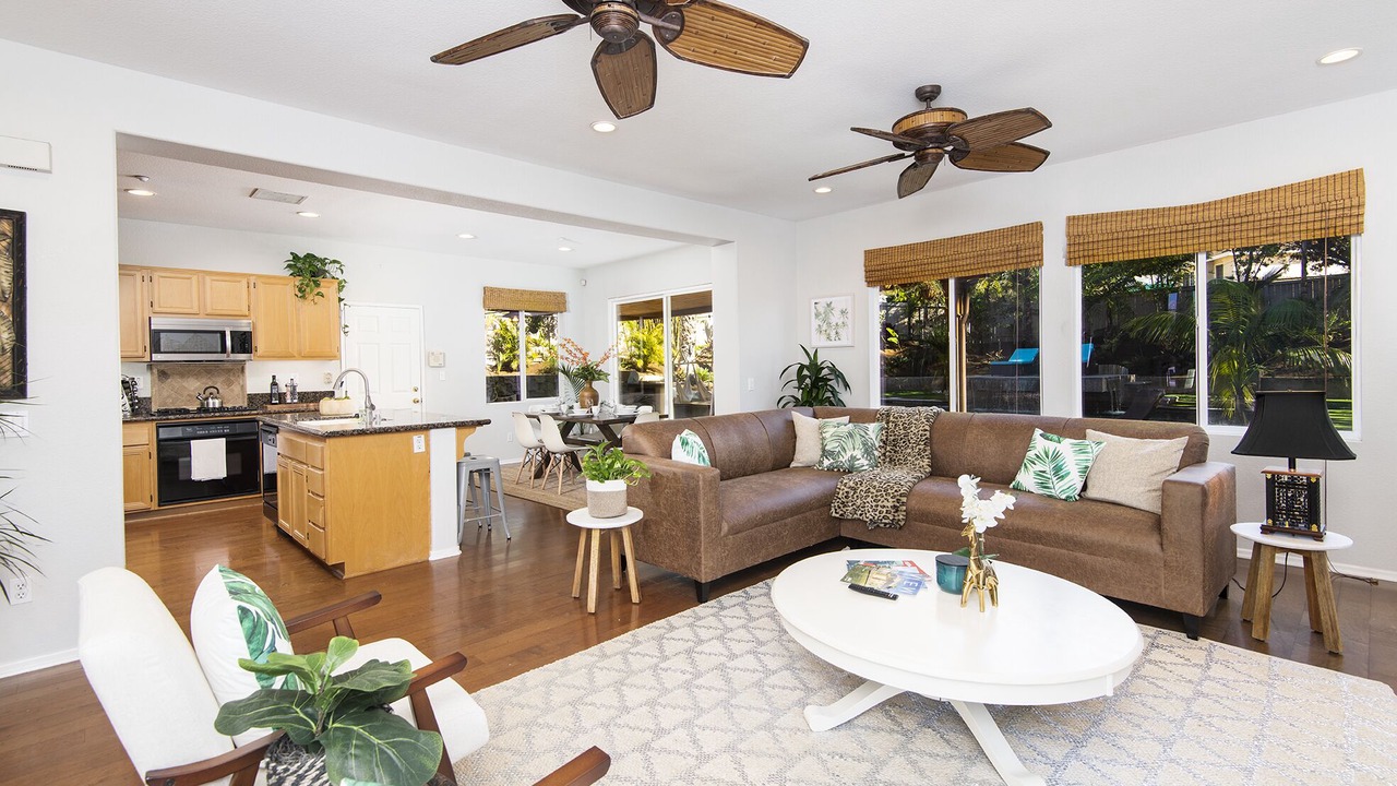 Photo of Livingroom in Vista