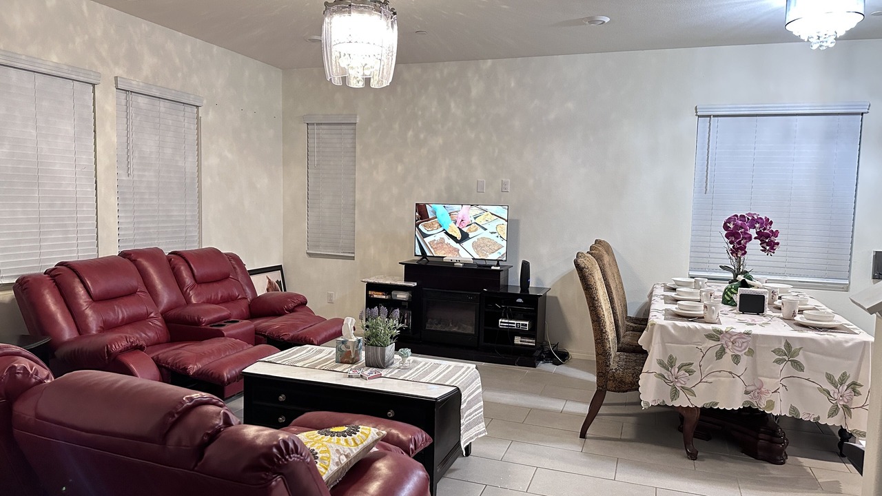 Photo of Livingroom in Chino