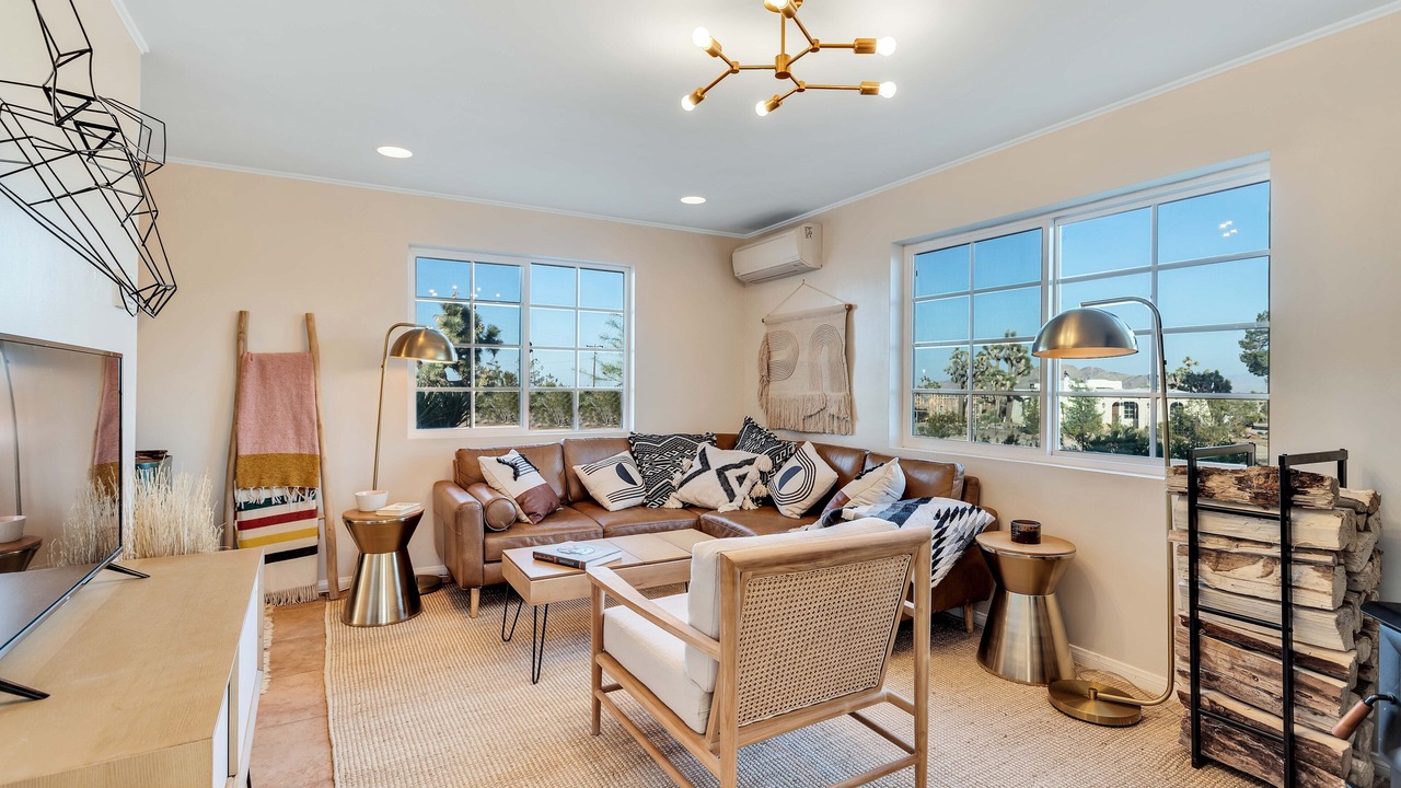 Photo of Livingroom in Yucca Valley