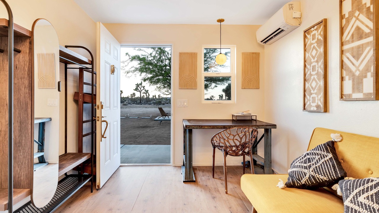 Photo of Livingroom in Yucca Valley
