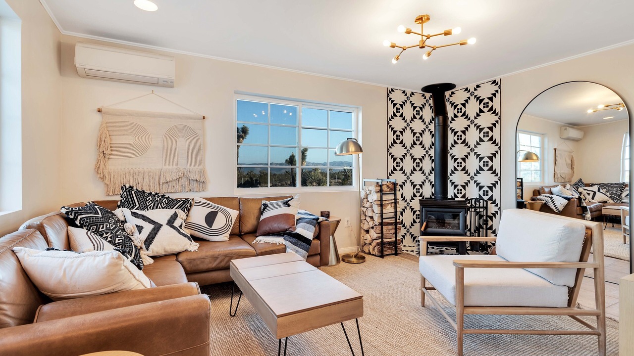 Photo of Livingroom in Yucca Valley