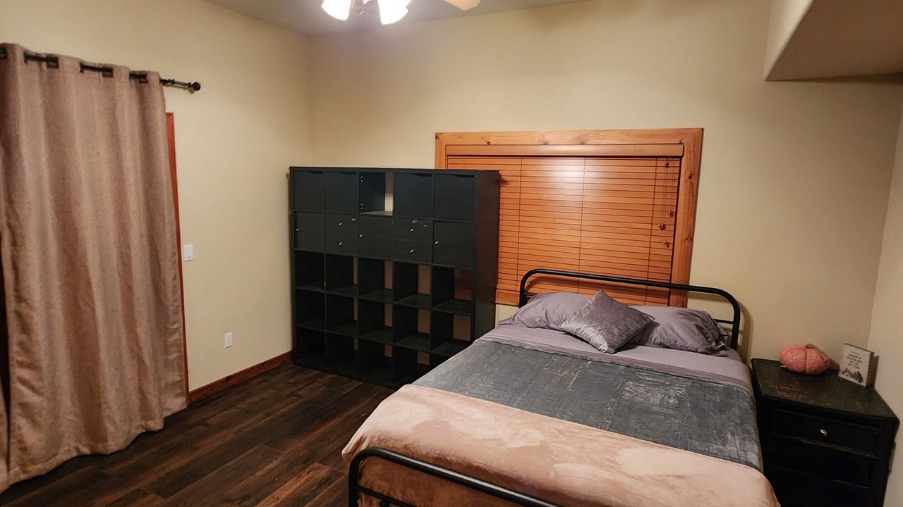 Photo of Bedroom in Upper Lake