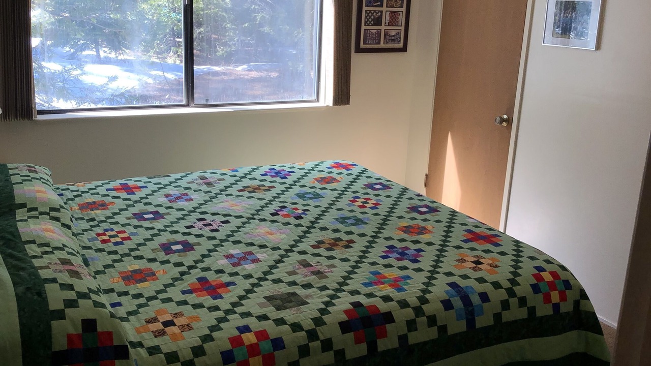Photo of Bedroom in Shaver Lake