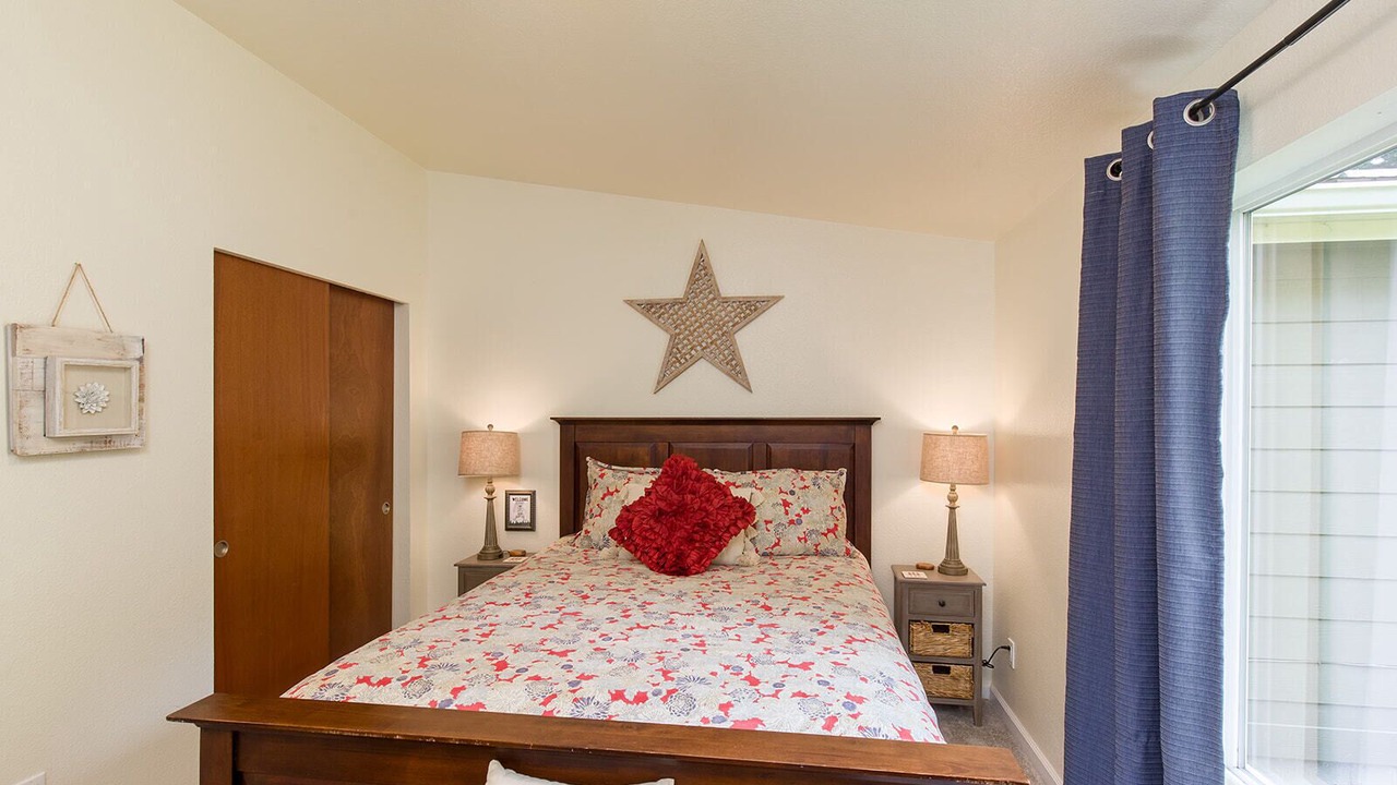 Photo of Bedroom in McKinleyville