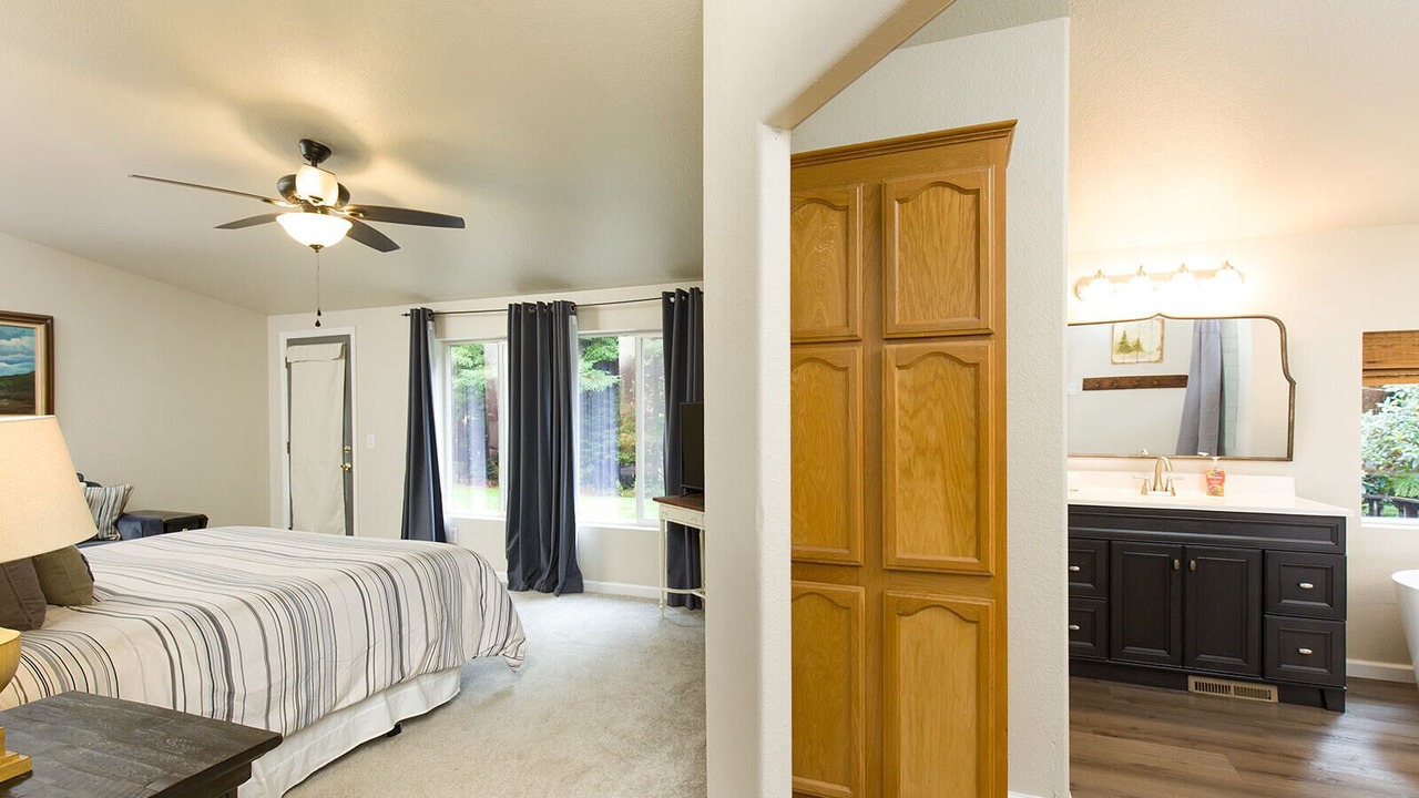 Photo of Bedroom in McKinleyville