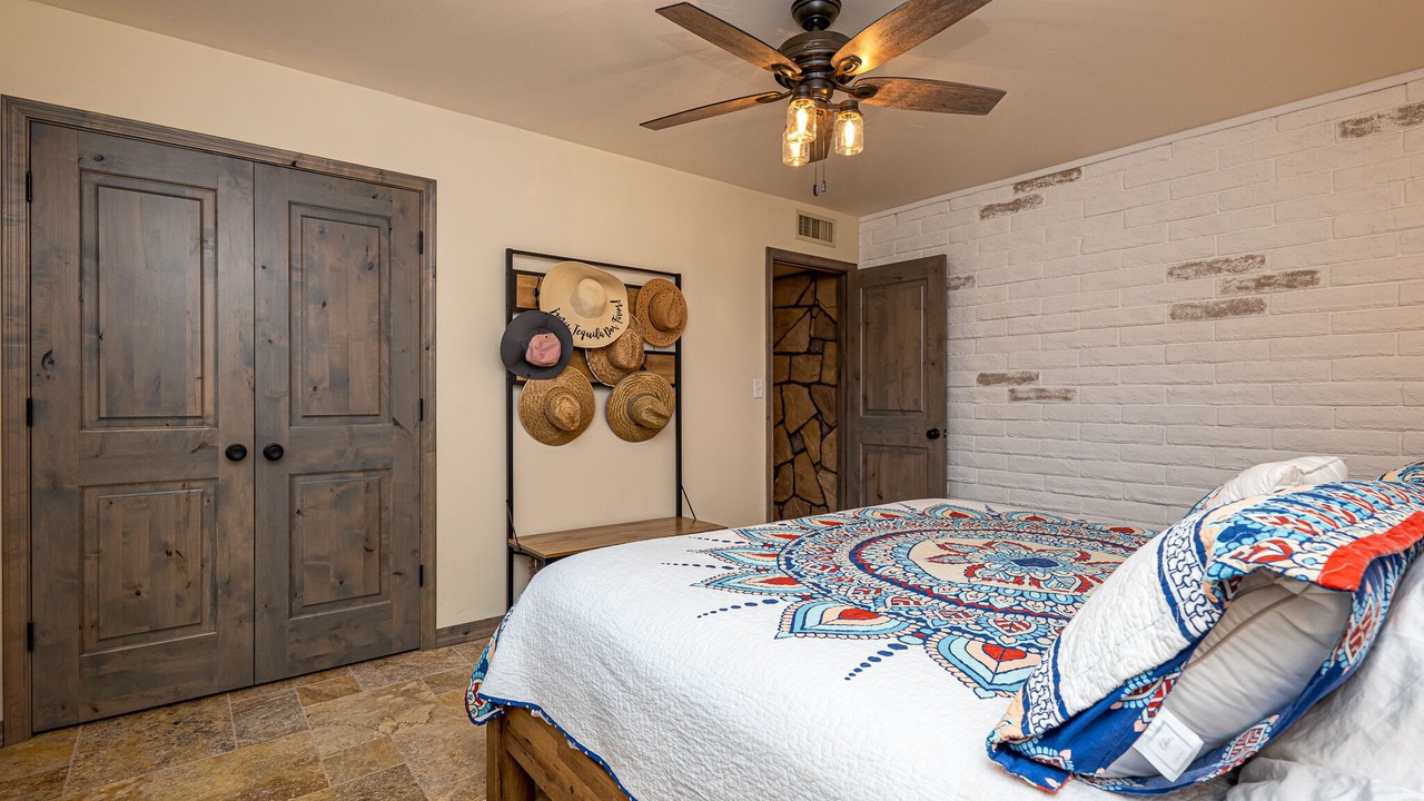 Photo of Bedroom in Holiday Shores