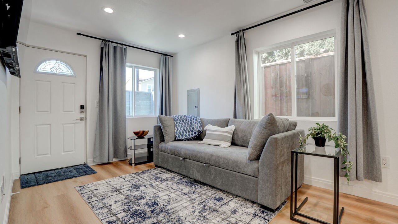 Photo of Livingroom in Castro Valley