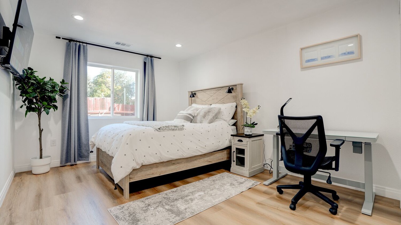 Photo of Bedroom in Castro Valley