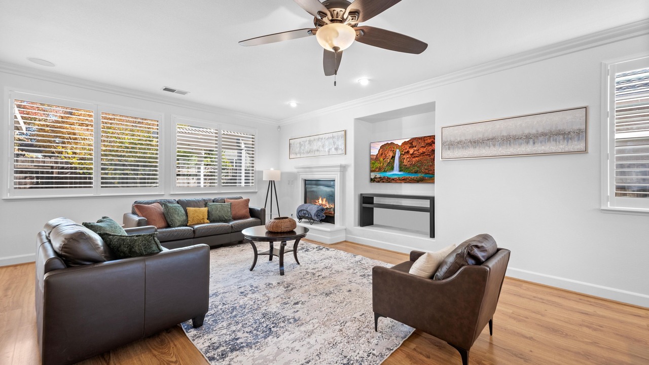 Photo of Livingroom in Regency Park