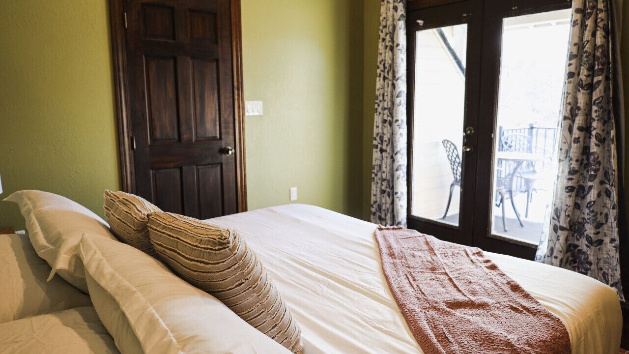 Photo of Bedroom in Altamont