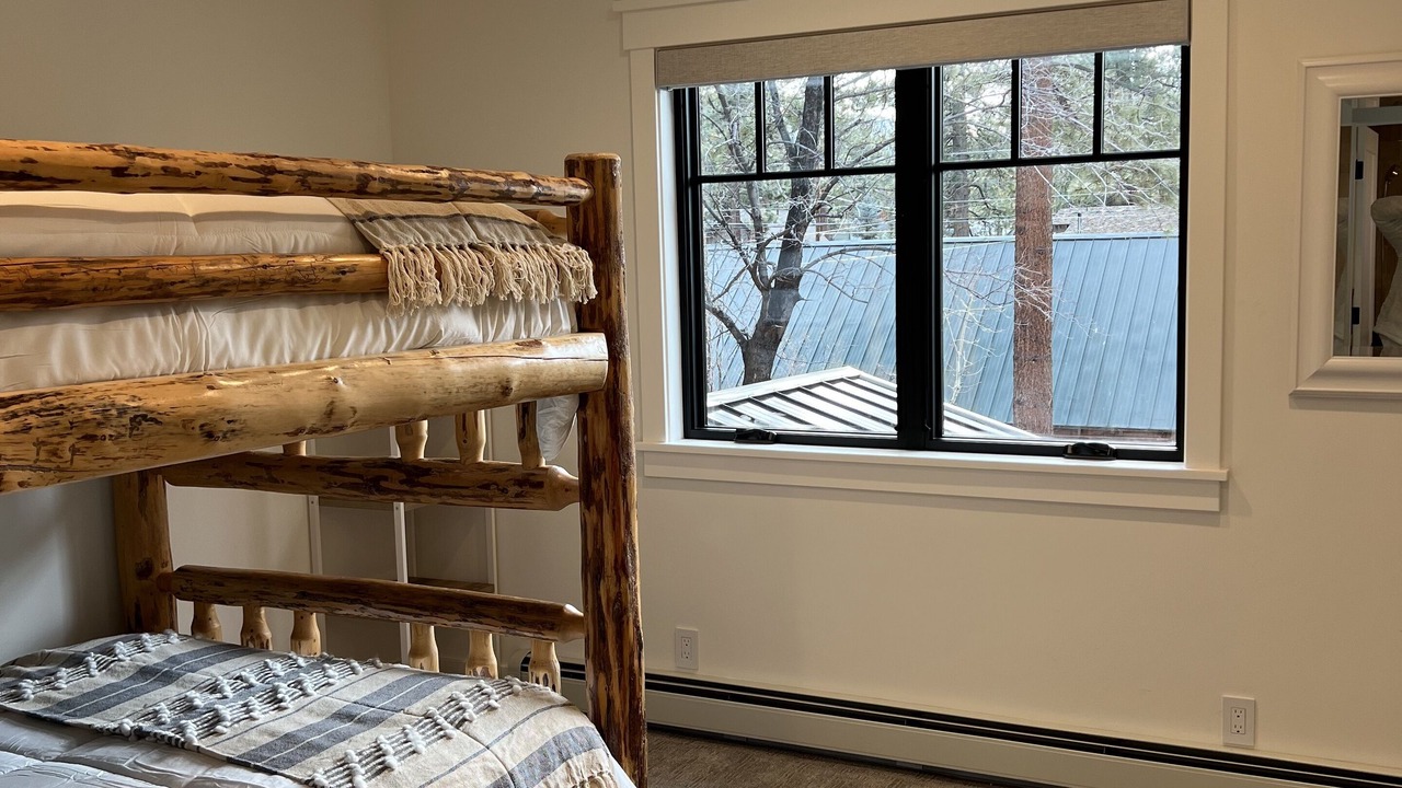 Photo of Bedroom in Al Tahoe