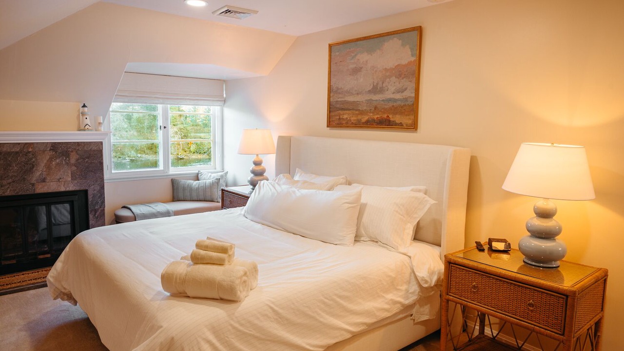Photo of Livingroom in Carver