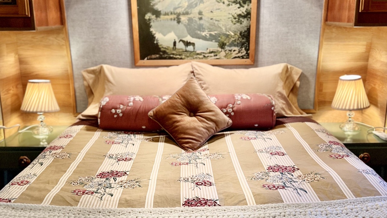 Photo of Bedroom in Rimrock