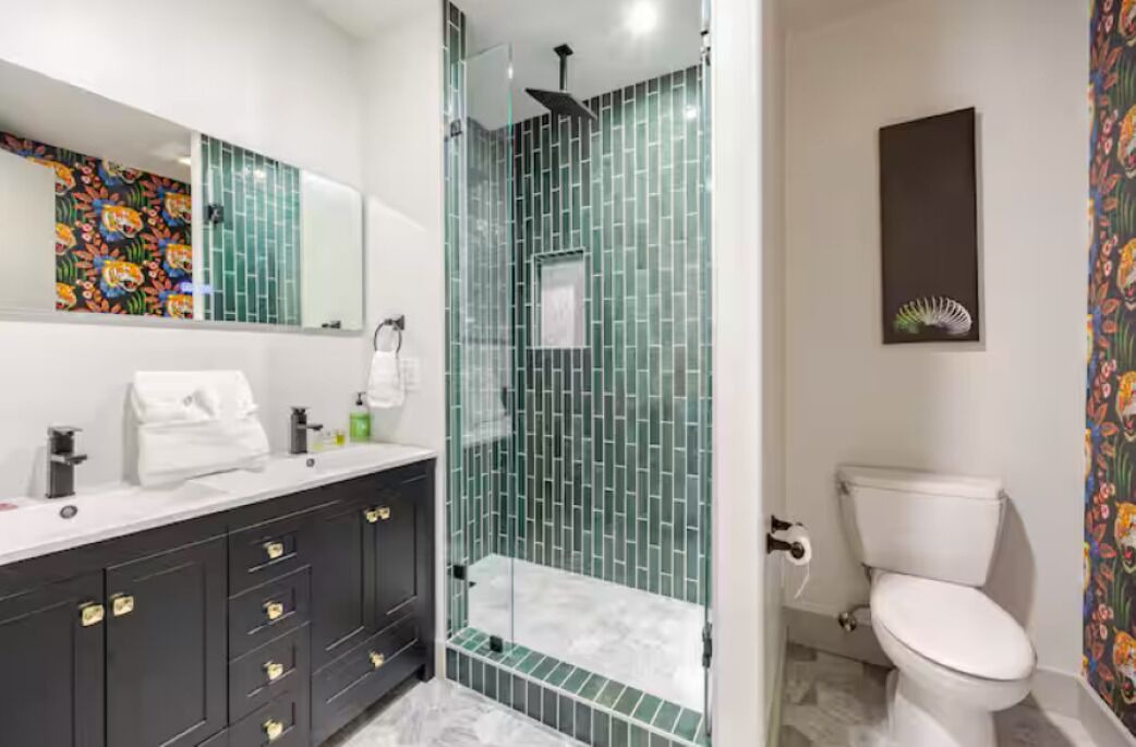 Photo of Bathroom in Stateline