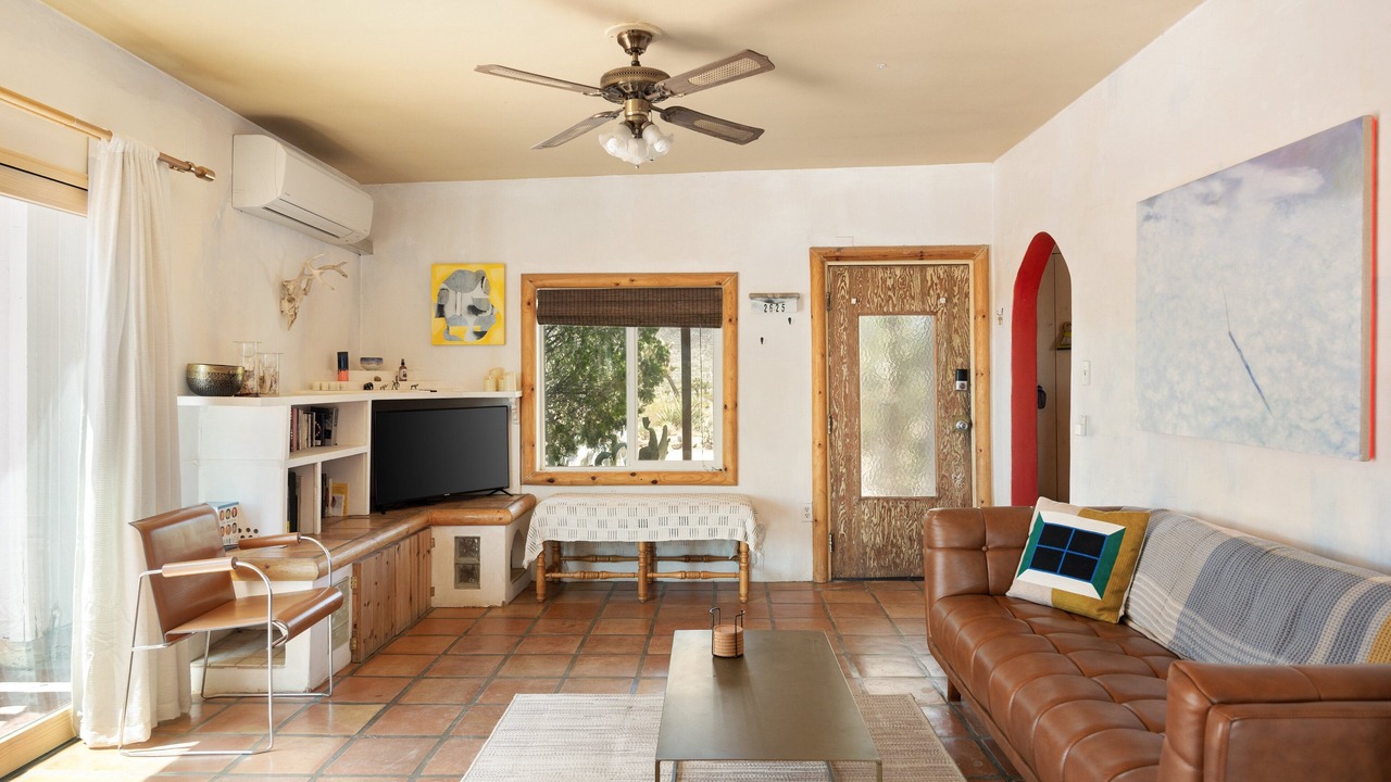 Photo of Livingroom in Yucca Valley