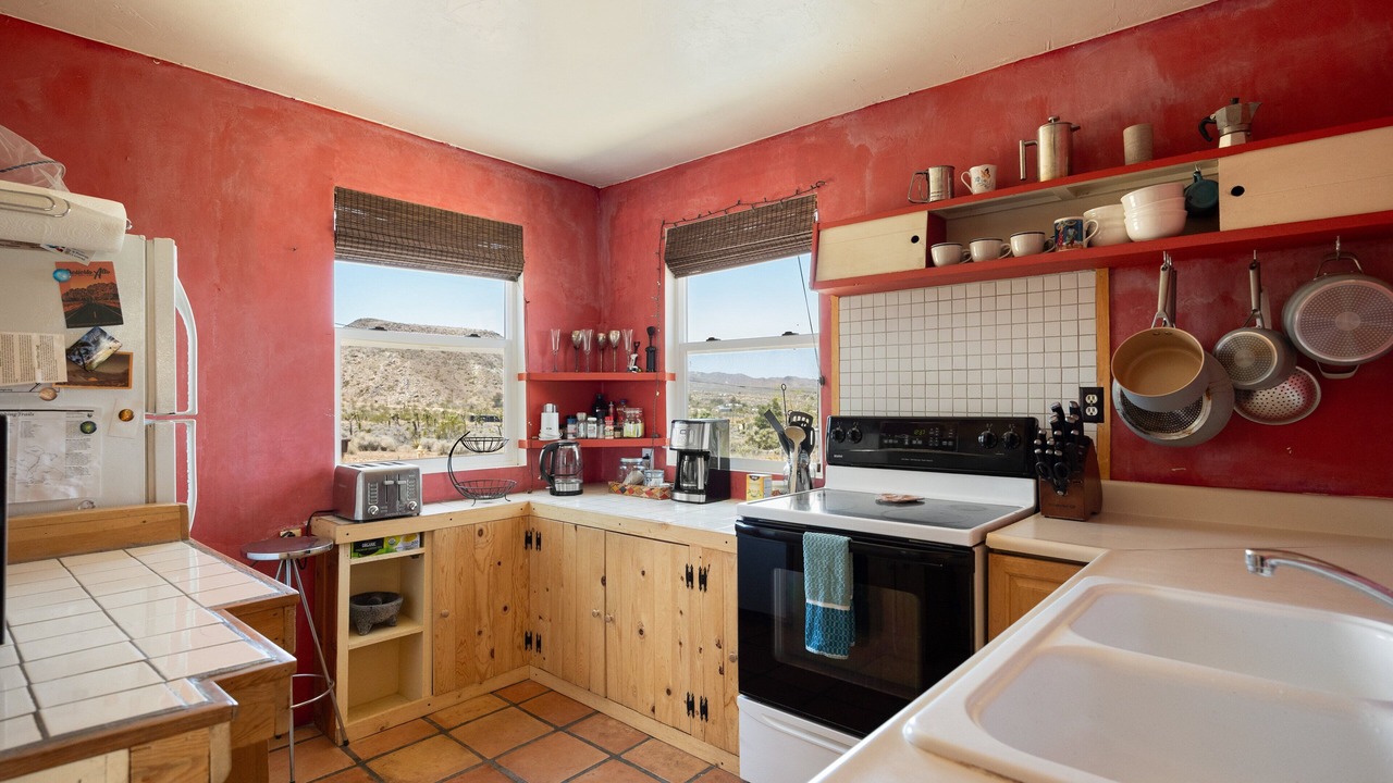 Photo of Kitchen in Yucca Valley