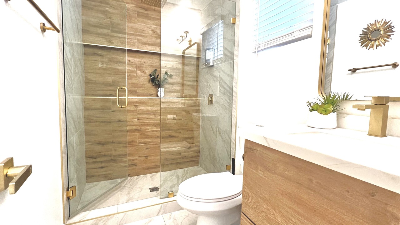 Photo of Bathroom in Corridor