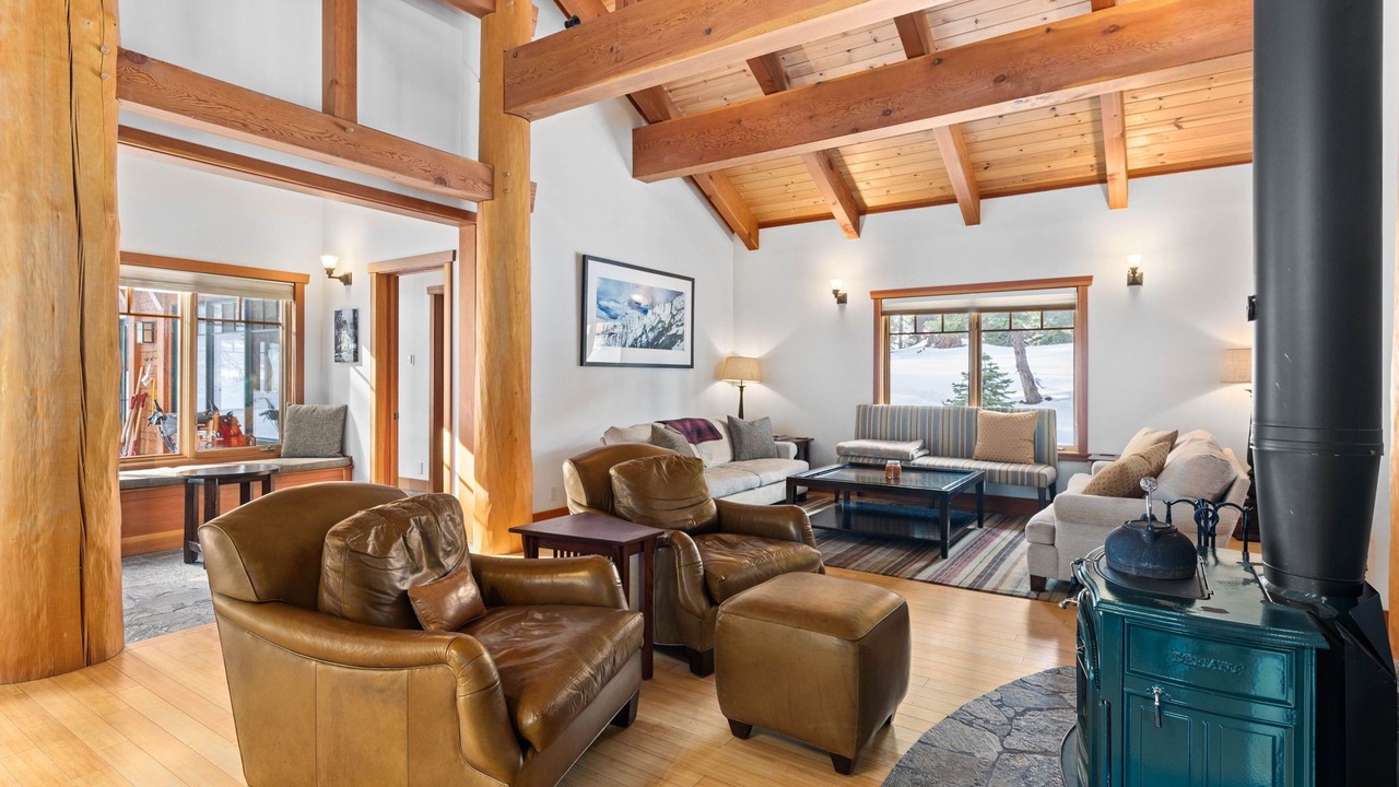 Photo of Livingroom in Alpine Meadows
