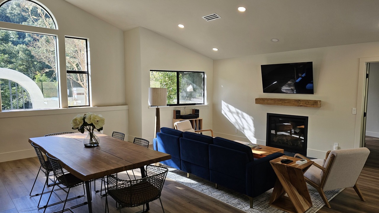 Photo of Livingroom in Templeton