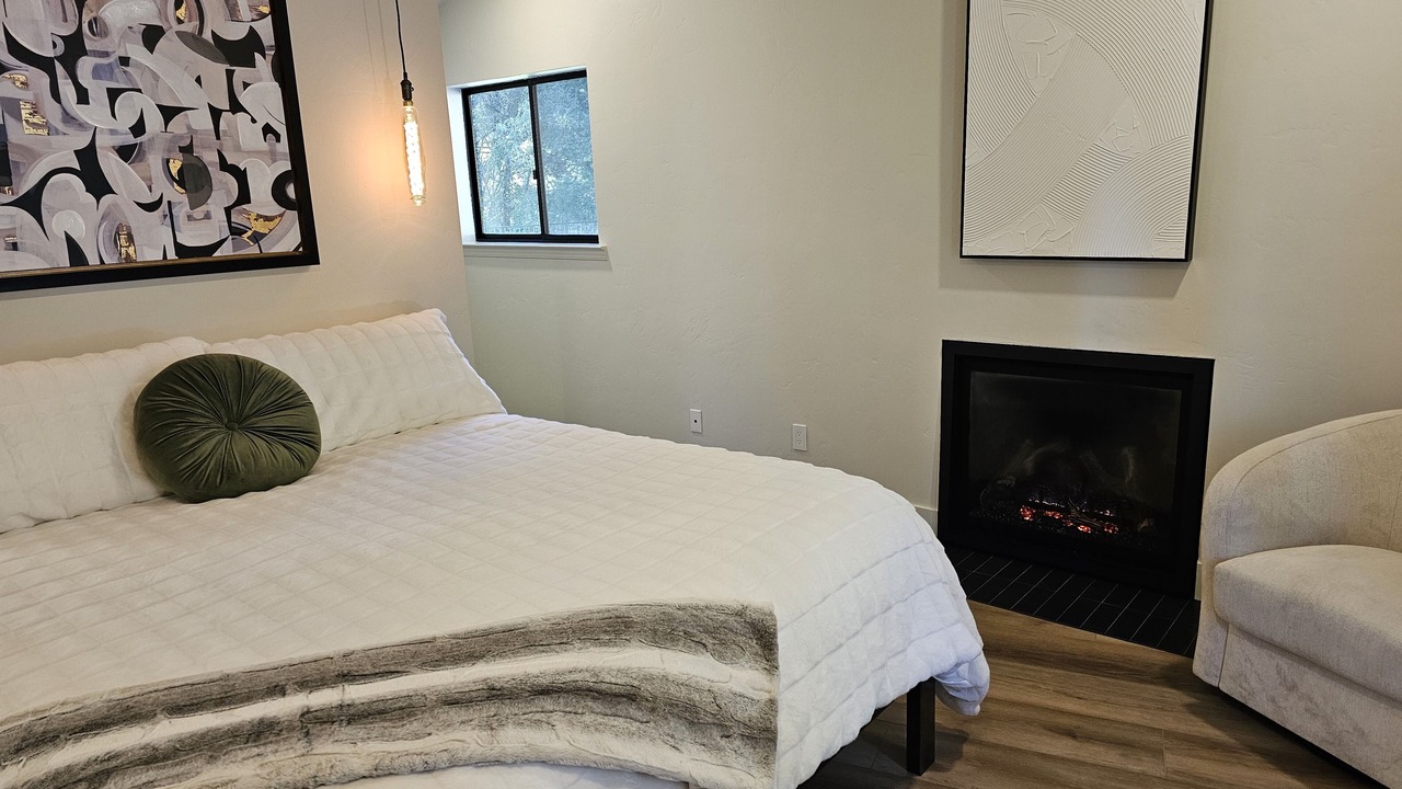 Photo of Livingroom in Templeton