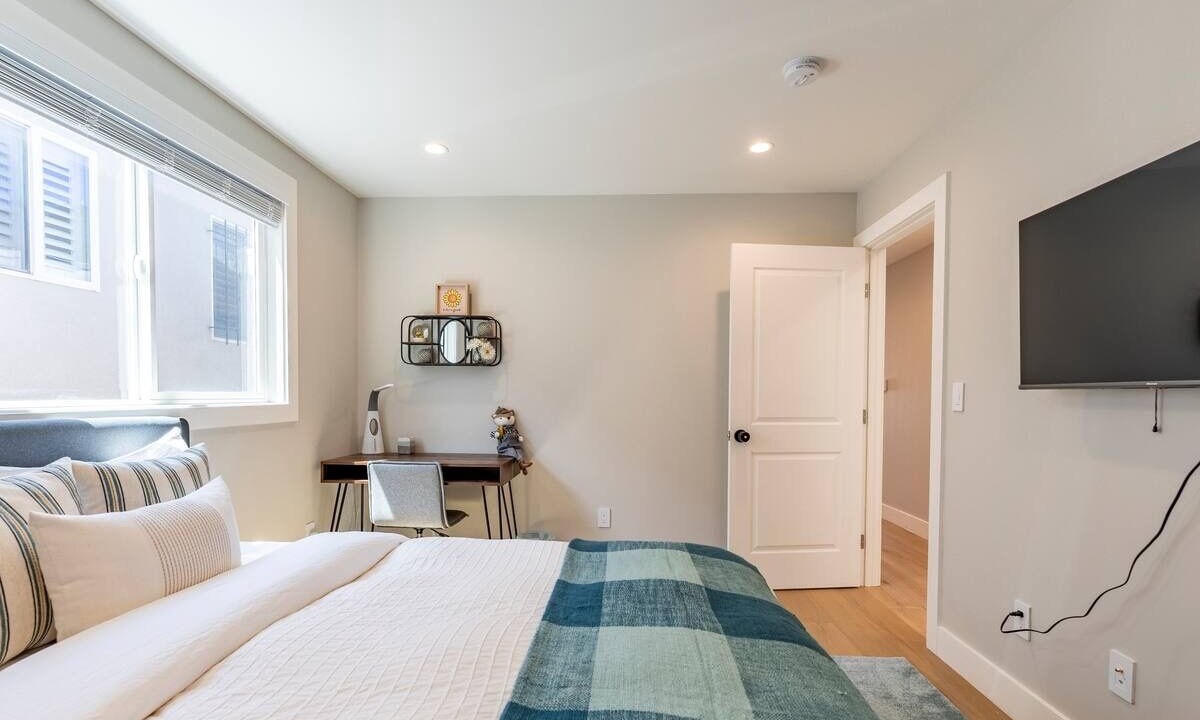 Photo of Bedroom in Southern Hills