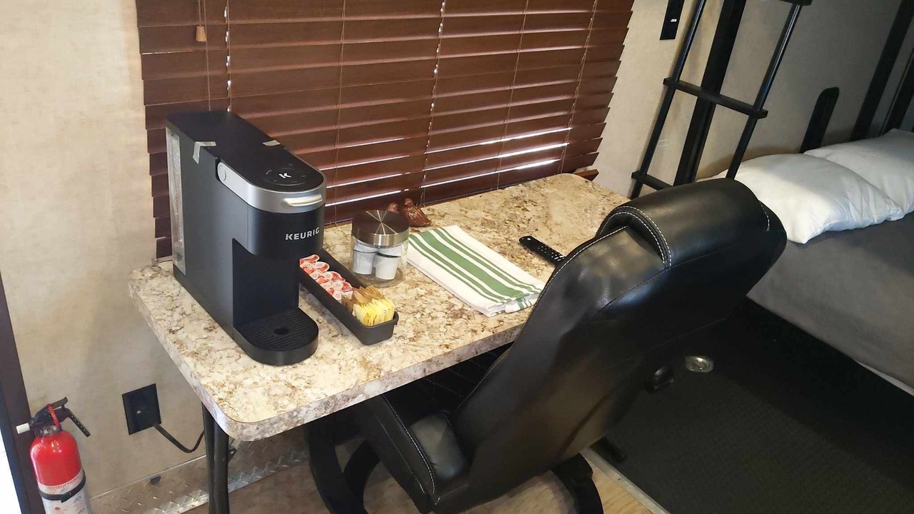 Photo of Bedroom in Cave Junction