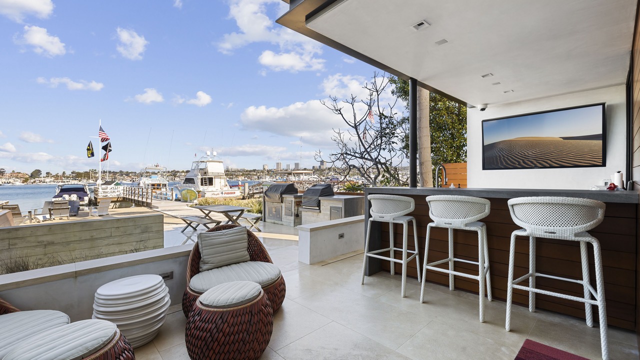 Photo of Patio Balcony in Balboa Peninsula
