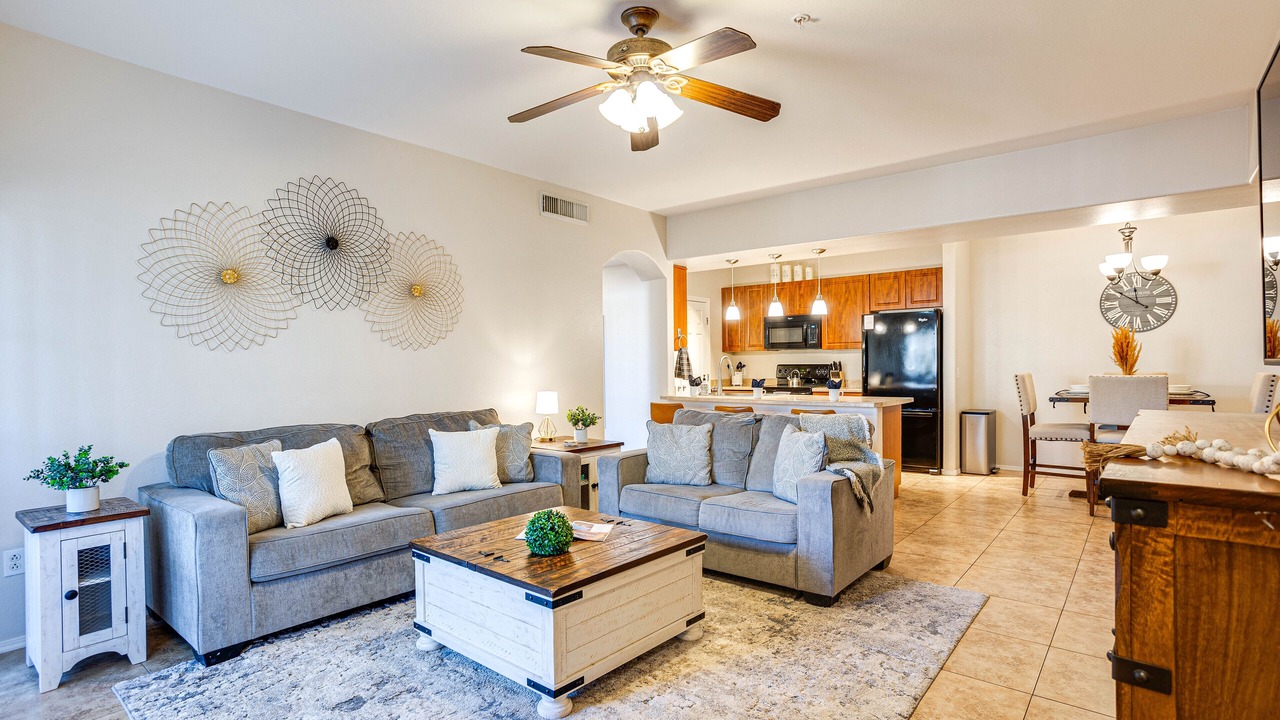 Photo of Livingroom in Parkwood Ranch