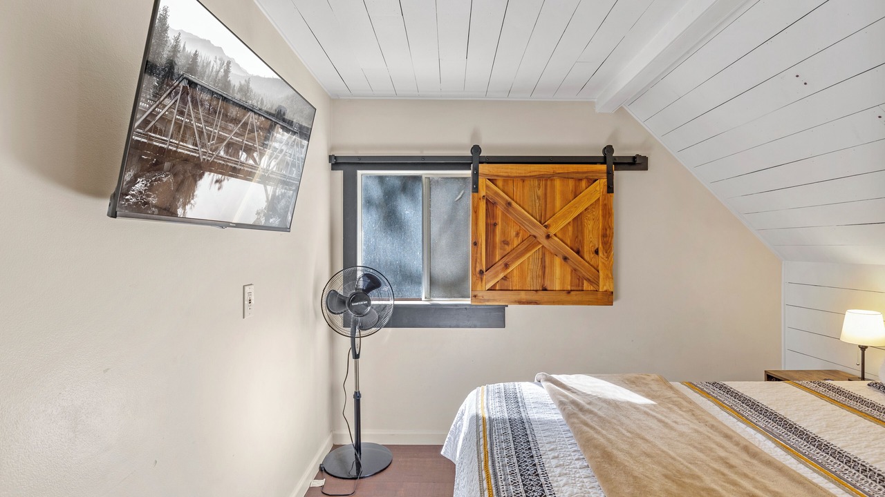 Photo of Bedroom in Alta Sierra
