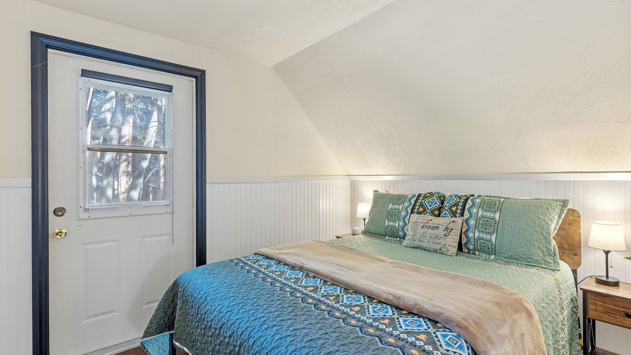 Photo of Bedroom in Alta Sierra