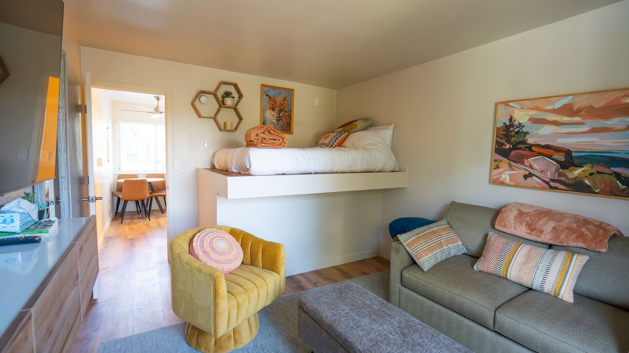 Photo of Livingroom in Old Town Historic District