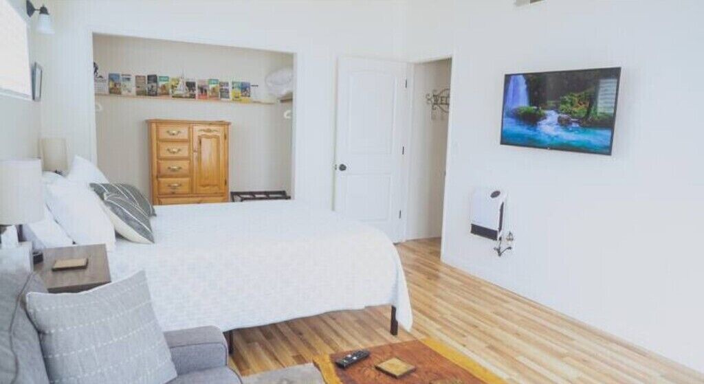 Photo of Bedroom in Baywood Park