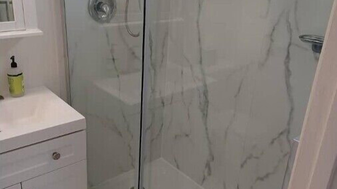 Photo of Bathroom in Baywood Park