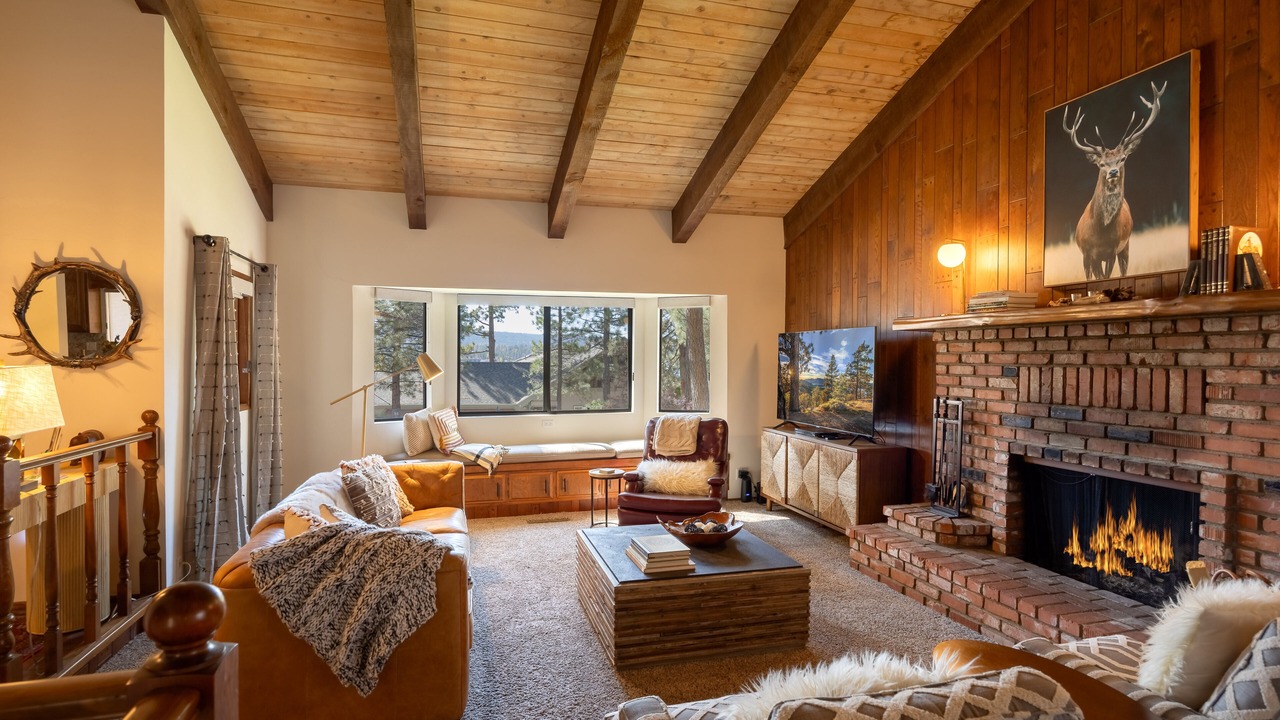 Photo of Livingroom in Big Bear Lake