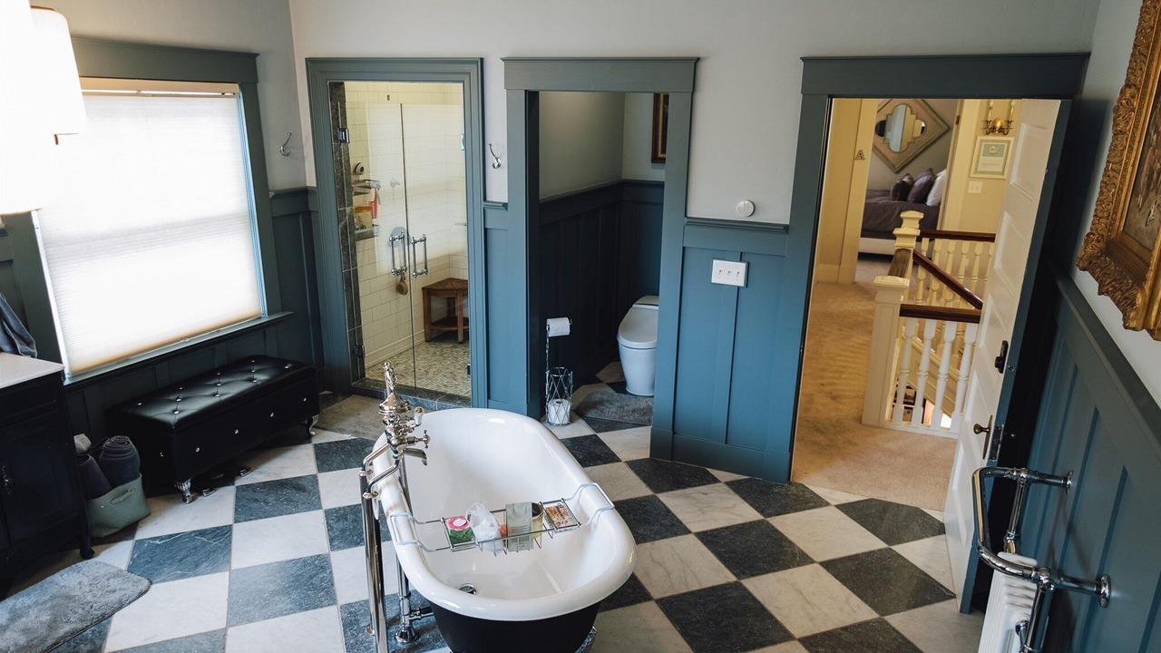 Photo of Bathroom in Chico